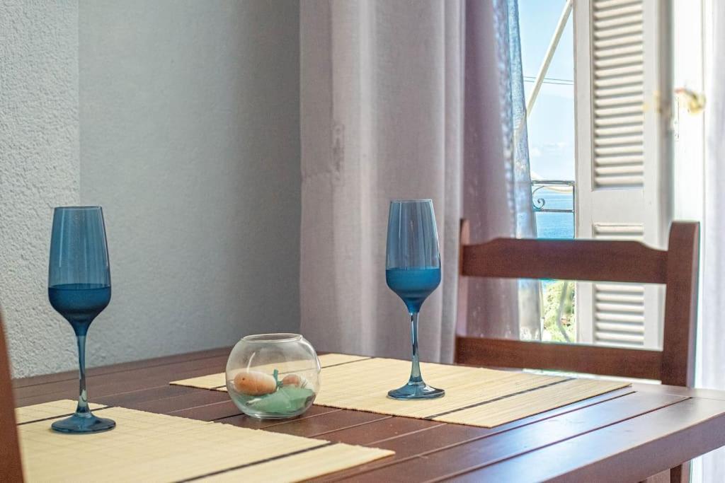 Apartamento Blue Maraci 2 - Sea View, Kitchen, Beach Access Himarë Exterior foto