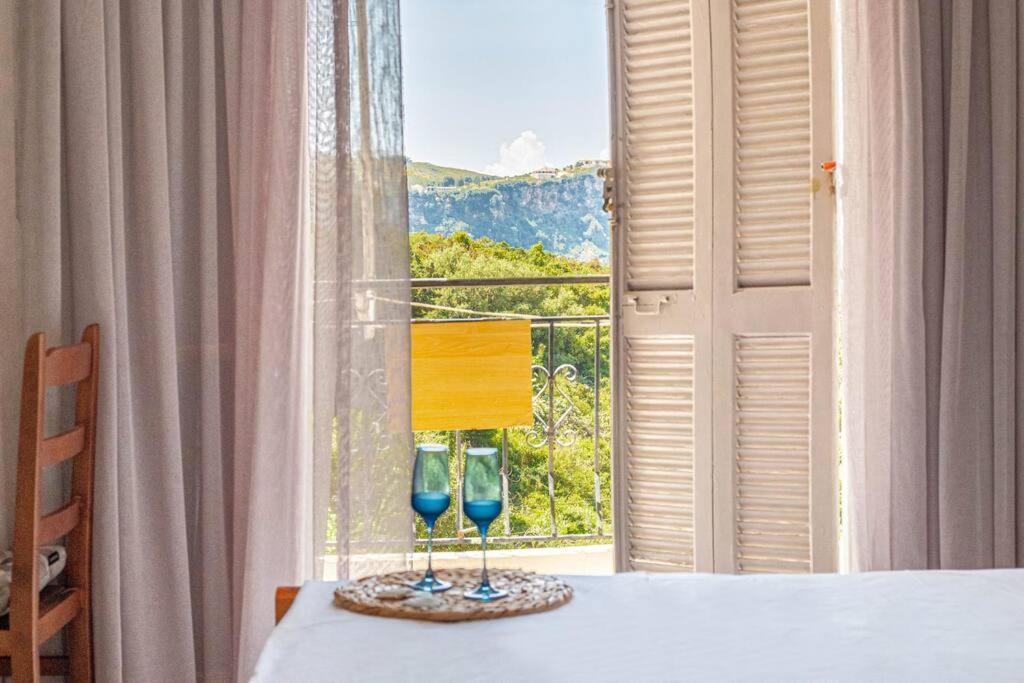 Apartamento Blue Maraci 2 - Sea View, Kitchen, Beach Access Himarë Exterior foto